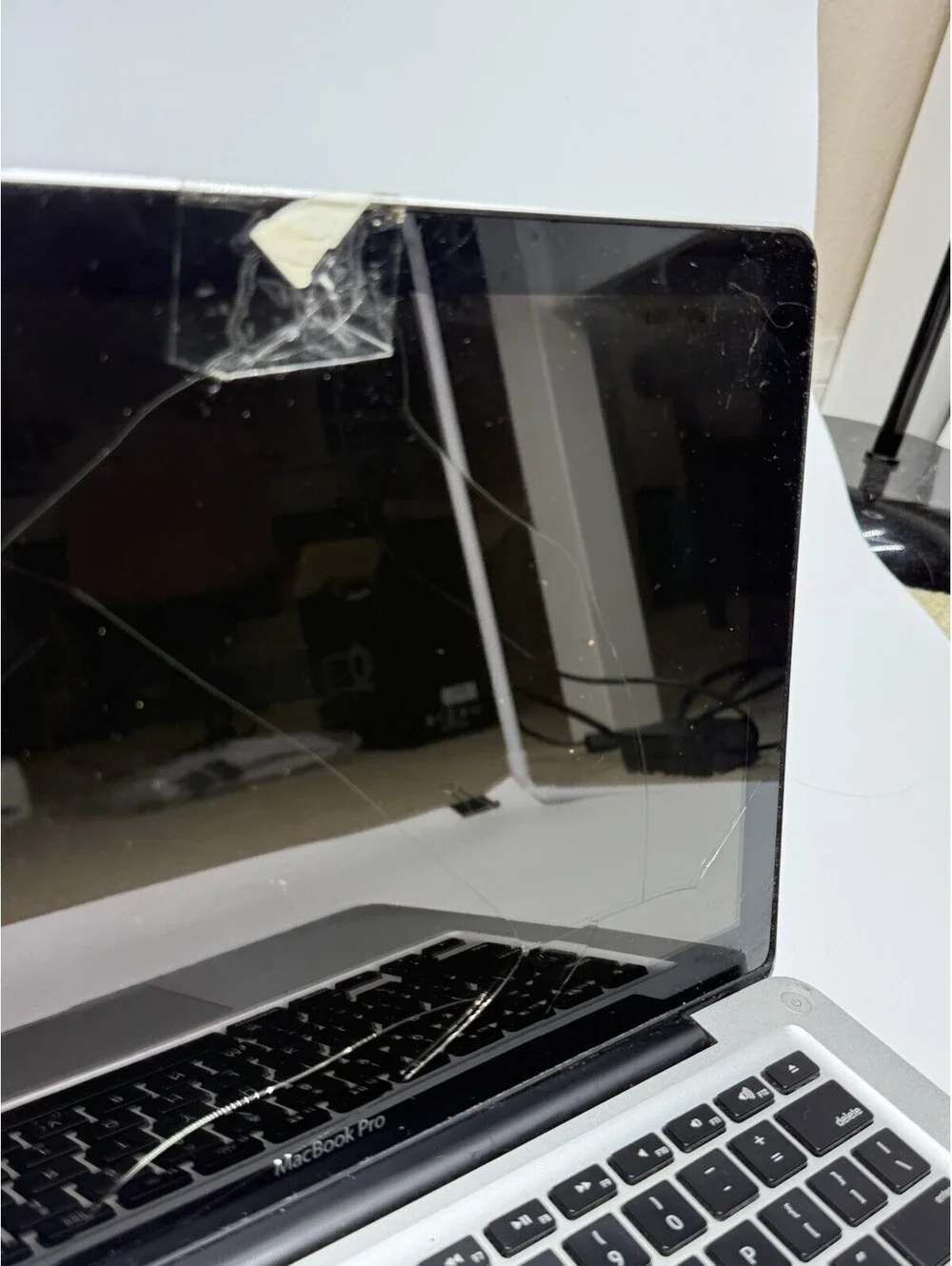 Apple MacBook Pro 13” A1278 Laptop No Power Cracked Screen For Parts Repair